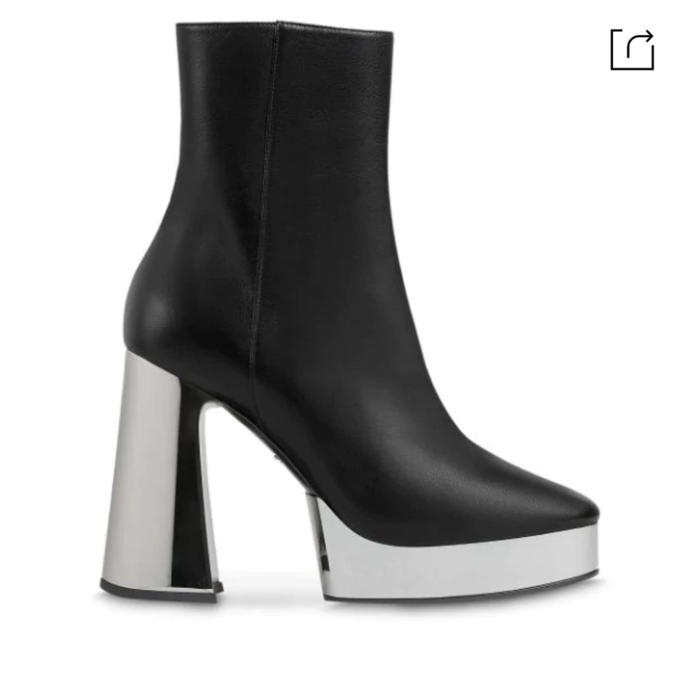 GUCCI Women's Leather Ankle Boot In Black$1290
